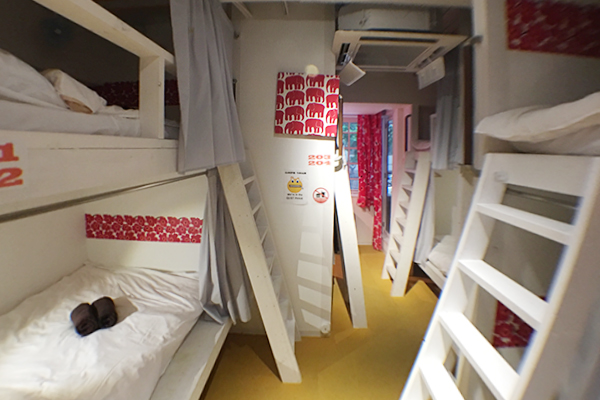 部屋内部